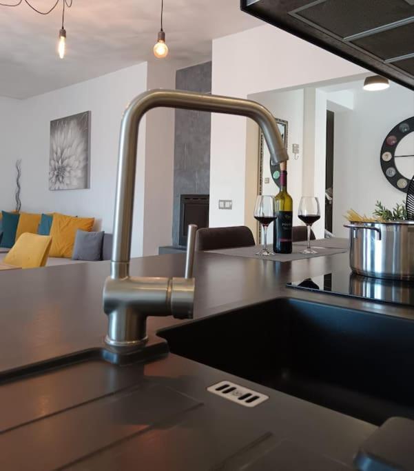Holiday&Suite Klanac Вир Экстерьер фото